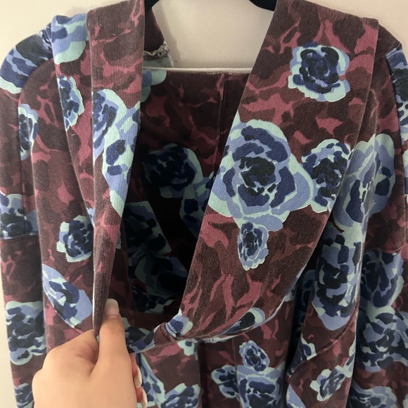 💜💙RARE💙💜FP It’s a Vibe Hoodie 💙💜 - Picture 7 of 7